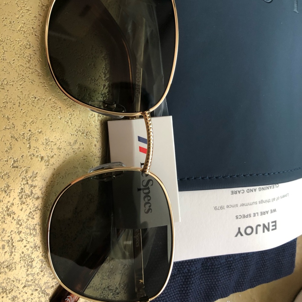 NEW Le Specs Neptune Sunglasses in Gold with Case